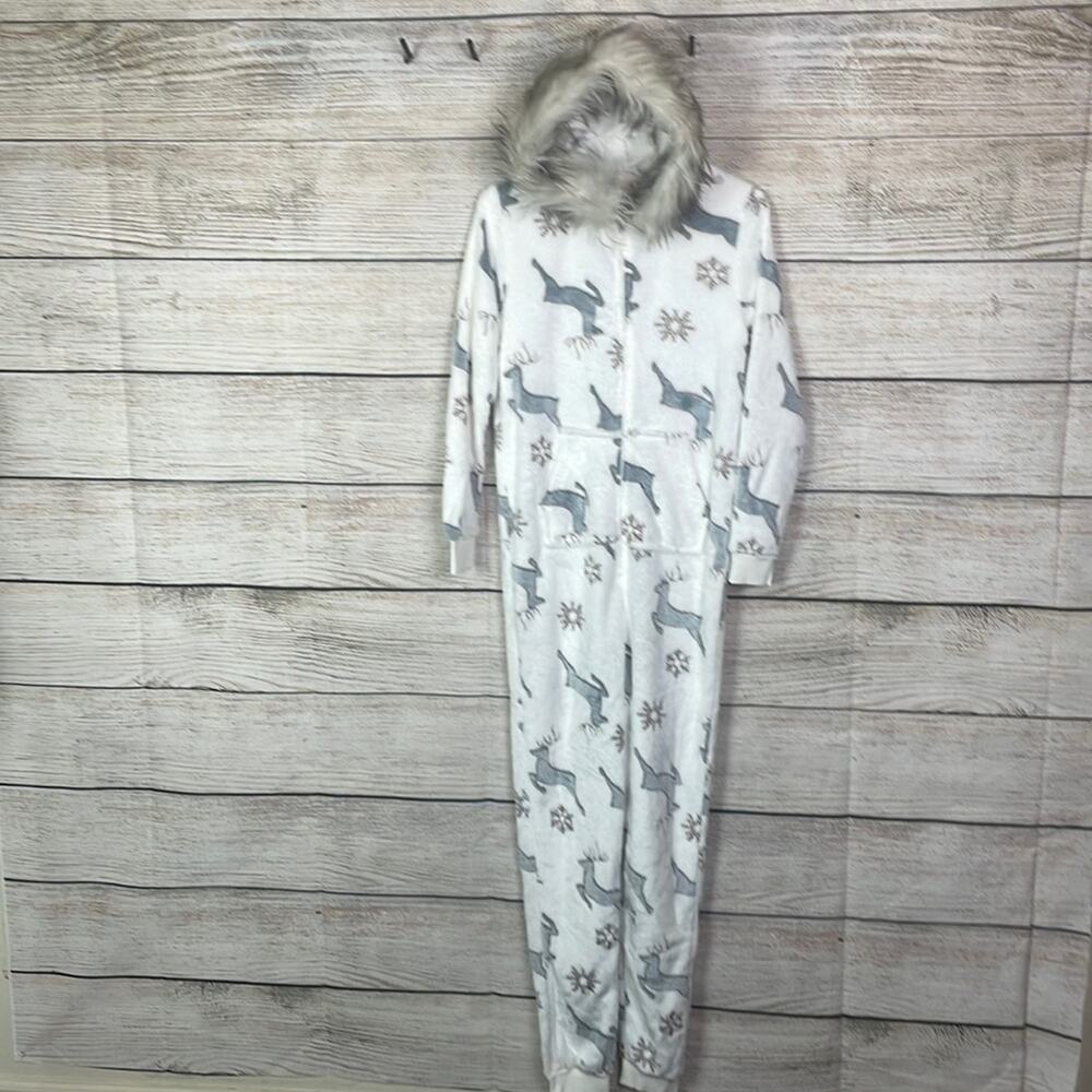 New! Secret Treasures reindeer fleece onesie women’s XS